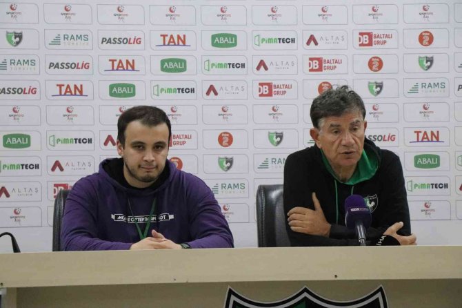 Giray Bulak: "Oyuncularımı Kutluyorum, Ödülü De Hak Ettiler"