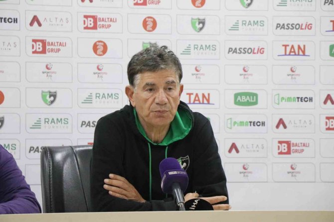 Giray Bulak: "Oyuncularımı Kutluyorum, Ödülü De Hak Ettiler"