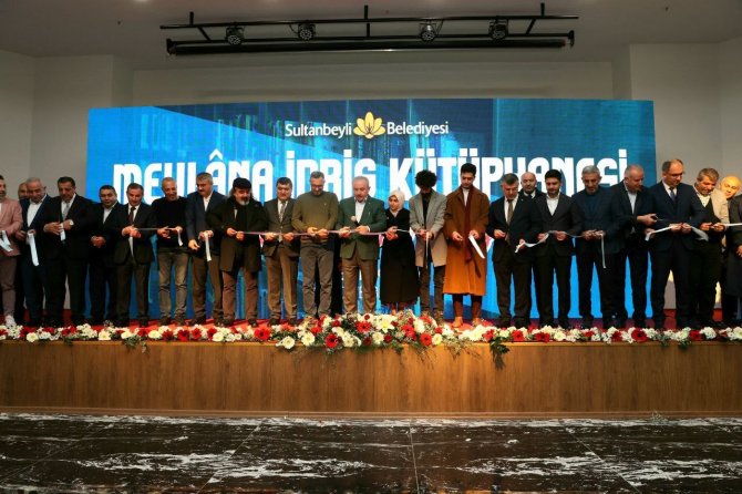 Tbmm Başkanı Şentop, Sultanbeyli’de ’Mevlana İ̇dris Kütüphanesi’nin Açılış Törenine Katıldı