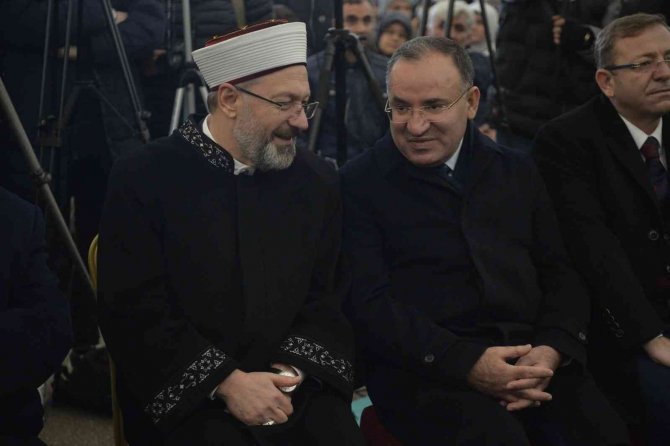 Bakan Bozdağ: “Camiler Bu Memleketin Tapusudur”