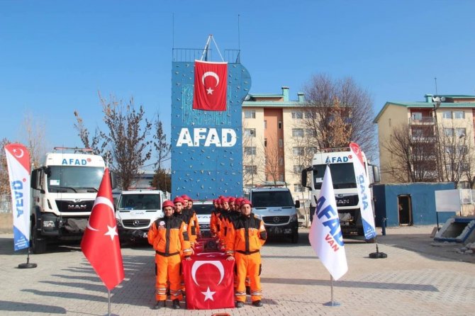 Afad’ın Yeni Arama Ve Kurtarma Teknisyenleri Yemin Ederek Göreve Başladı