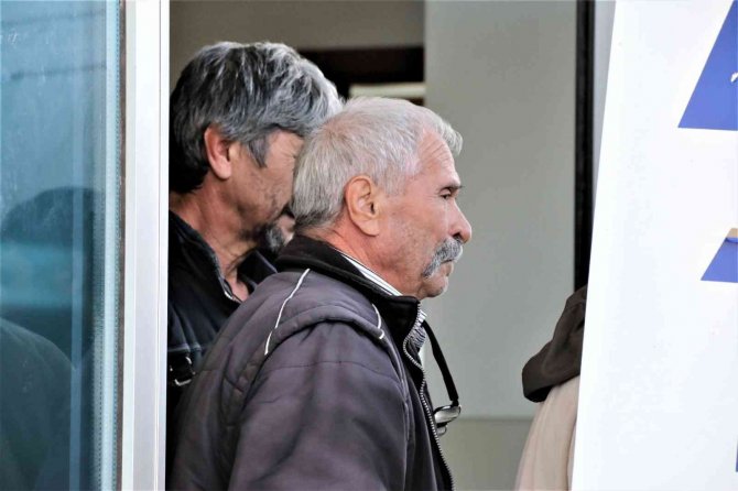 (Düzeltme) Bugün Servis Edilen "Üniversite Mezunu 23 Yaşındaki Emine Kalp Krizine Yenik Düştü" Başlıklı Haberimizde, Hayatını Kaybeden Emine Karayılan’ın Fotoğrafları Olarak Servis Edilen 2 Kare, Kaynağından İptal Edilmiştir