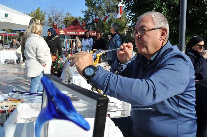 Cam Sanatı Gösterisine Büyük İlgi