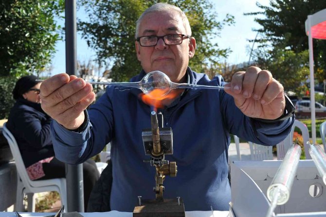 Cam Sanatı Gösterisine Büyük İlgi