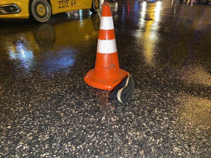 Bağdat Caddesi’nde Yolun Karşısına Geçmek İsteyen Yayaya Çarpan Otomobil Kamerada: 1 Ölü