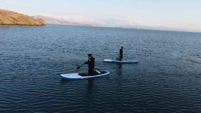 Çıldır Gölü’nde Kürek Sörfü Drone İle Görüntülendi