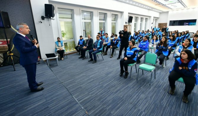 Yeşilyurt’ta, Hizmetlere Öğrencilerden Büyük Destek!