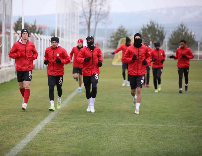 Sivasspor’da Galatasaray Maçı Hazırlıkları Başladı