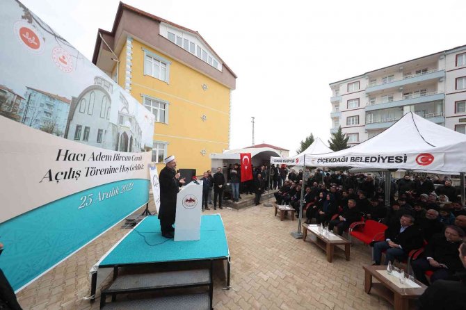 Diyanet İ̇şleri Başkanı Erbaş, Kırşehir’de Hacı Adem Bircan Camii’nin Açılışına Katıldı
