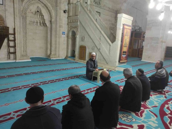 Diyarbakır’da Geleneksel Sabah Namazı Buluşmaları Devam Ediyor