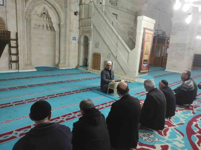 Diyarbakır’da Geleneksel Sabah Namazı Buluşmaları Devam Ediyor