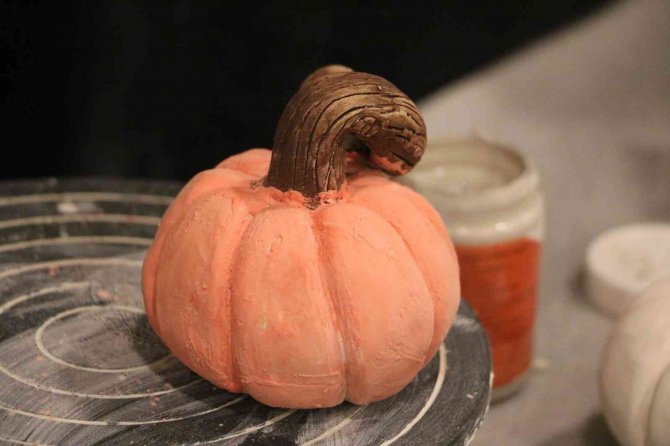 Edirneli Kadınlar Çamuru Sanat Eserine Dönüştürüyor