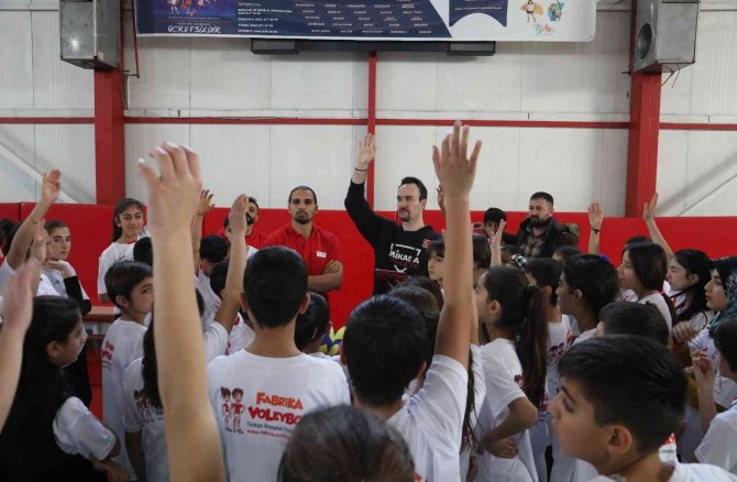 Fabrika Voleybol Yeni Okulunu Van’da Açtı