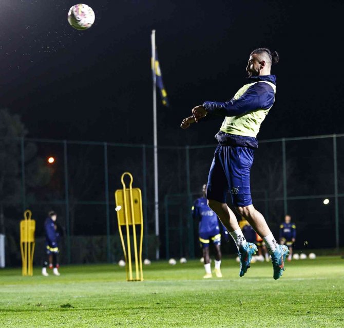 Fenerbahçe, Hatayspor Maçının Hazırlıklarına Başladı