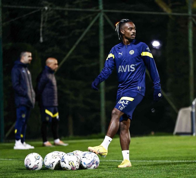 Fenerbahçe, Hatayspor Maçının Hazırlıklarına Başladı