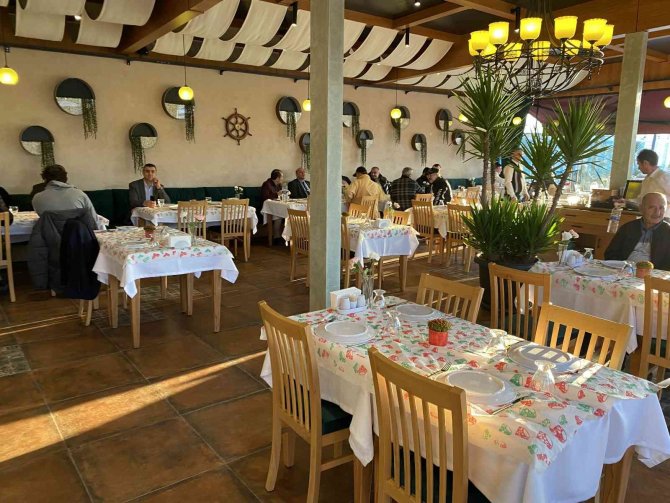Bayrampaşa Belediye Başkanı Aydıner Balık Restoranı Açılışına Katıldı