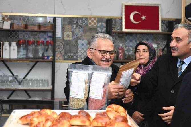 Başkan Büyükkılıç’tan Develi Çıkarması