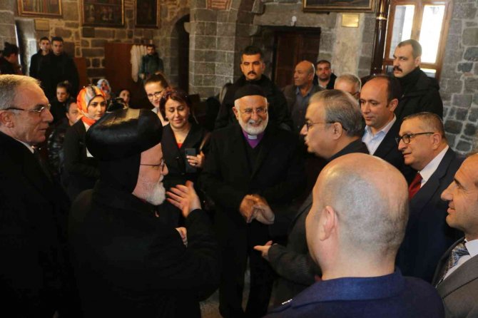 Meryem Ana Kilisesi’nde Noel Ayini