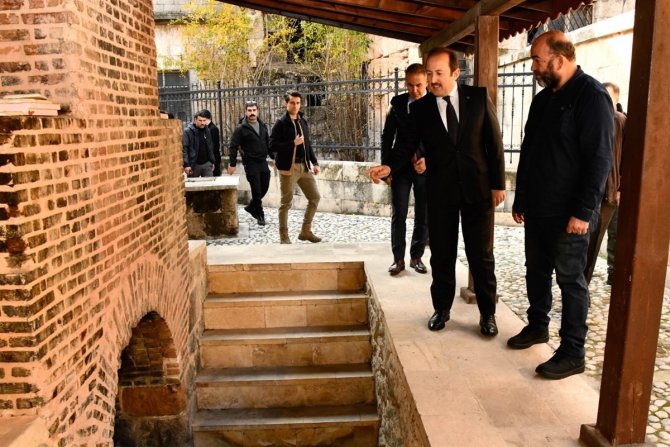 Vali Pehlivan, Tarihi Yapılardaki Restorasyon Çalışmalarını İnceledi