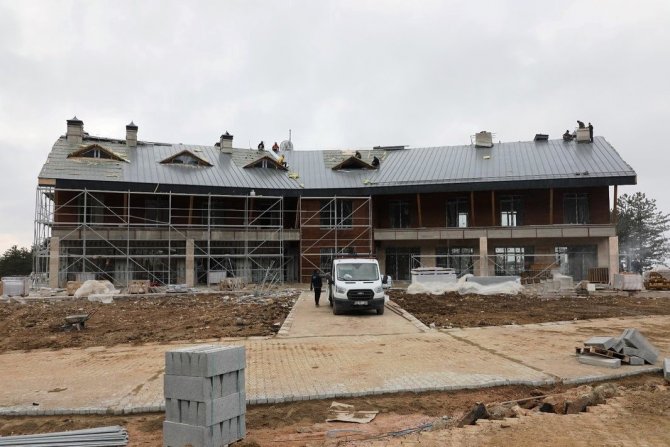 Murat Dağı Termal Ve Kayak Merkezine Modern Kayak Evi