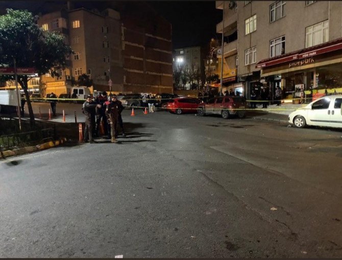 Kağıthane’de Silahlı Kavga: Yoldan Geçen Genç Hayatını Kaybetti