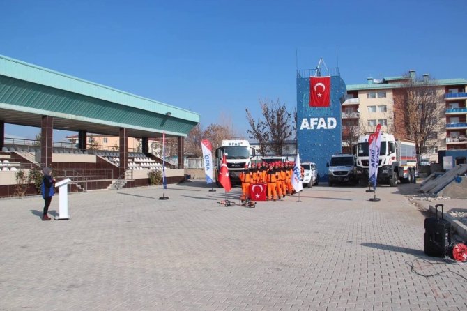 Afad’ın Yeni Arama Ve Kurtarma Teknisyenleri Yemin Ederek Göreve Başladı