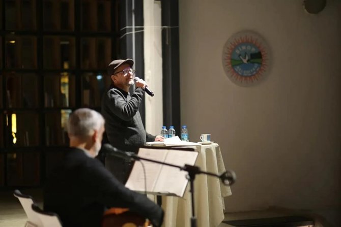 Sinoplulara Unutulmaz Şiir Ve Müzik Dinletisi