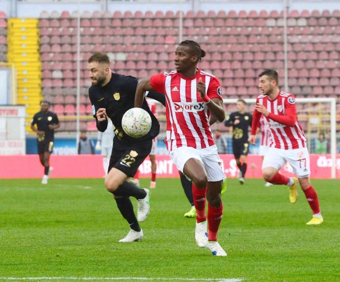 Spor Toto 1. Lig: Boluspor: 3 - Erzurumspor Fk: 1