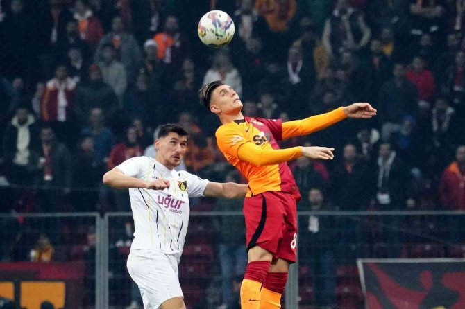 Spor Toto Süper Lig: Galatasaray: 2 - İ̇stanbulspor: 1 (İ̇kinci Yarı)