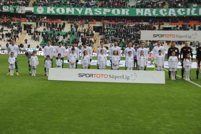 Spor Toto Süper Lig: Konyaspor: 0 - Alanyaspor: 0 (Maç Devam Ediyor)