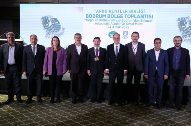 Tarihi Kentler Birliği, Mavi Cennette Toplandı