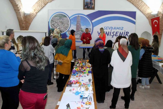 Kum Oyunu Terapisiyle Stres Ve Travmalardan Kurtuluyorlar