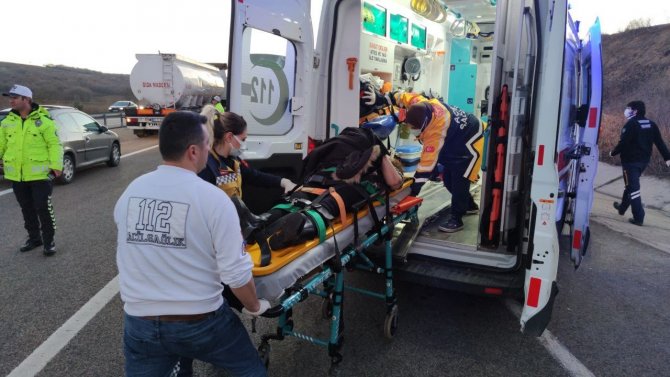 Tekirdağ’da Kamyon İle Otobüs Çarpıştı: 1 Ölü, 2 Yaralı
