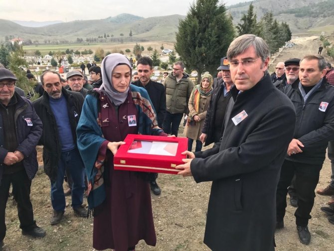 Kıbrıs Gazisi Akkaş, Askeri Törenle Son Yolculuğuna Uğurlandı