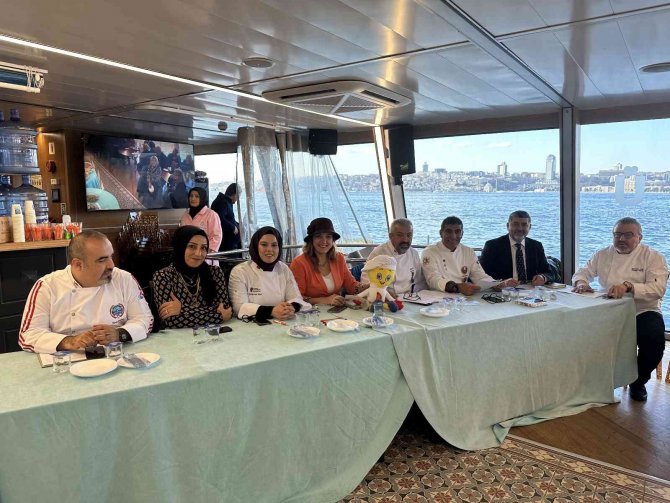 Sinop Lezzetleri İ̇stanbul Boğazı’nda Yarıştı