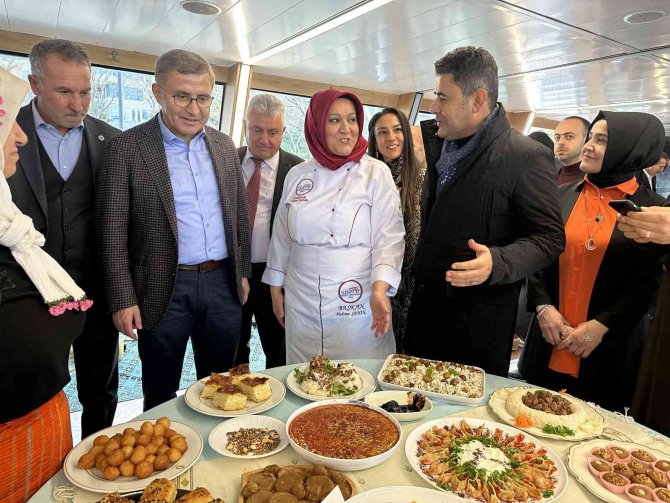 Sinop Lezzetleri İ̇stanbul Boğazı’nda Yarıştı