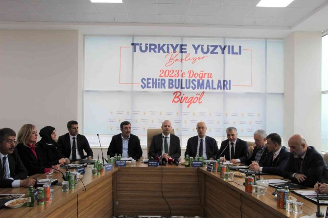 Ak Parti Genel Başkan Yardımcısı İ̇leri: ’’Türkiye’de, Yurt İçinde Bulamadıkları Vizyonu Maalesef Yabancı Danışmanlar İle Bulmaya Çalışıyorlar’’