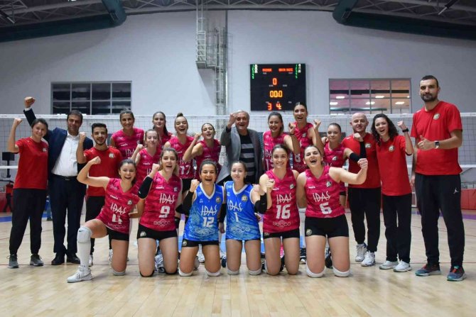 9. Haftayı Galibiyetle Tamamlayan Bizim Kızlar:3, Uni̇ca Düzce Voleybol: 0