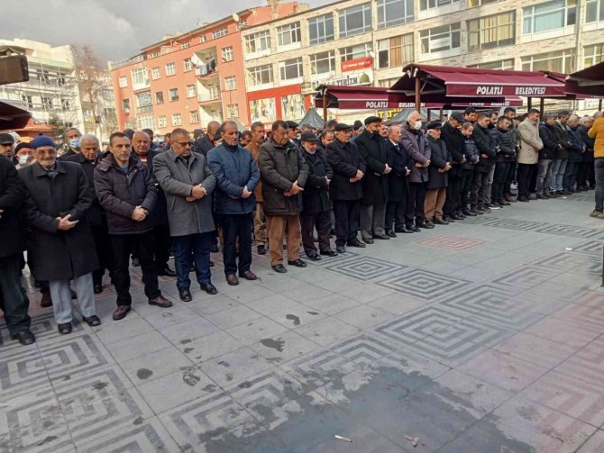Silahlı Saldırıda Hayatını Kaybeden Öğretim Görevlisi Çaprak Defnedildi
