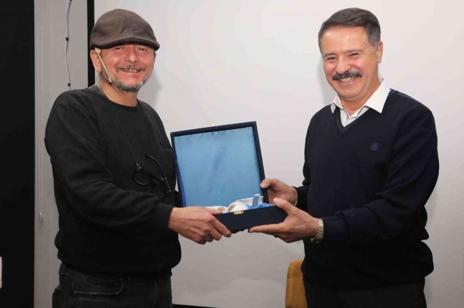 Atakum Belediyesi’nden Şiir Ve Müzik Ziyafeti