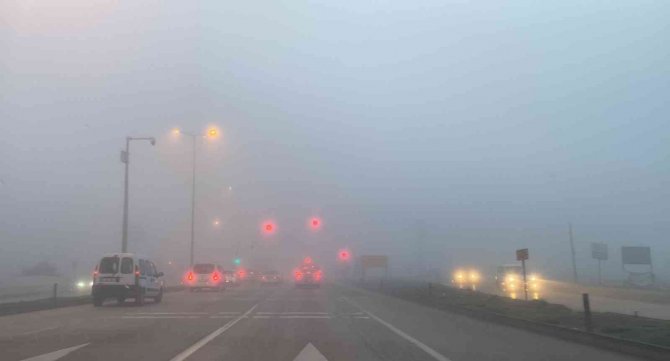 Bandırma’da Sis Etkili Oldu