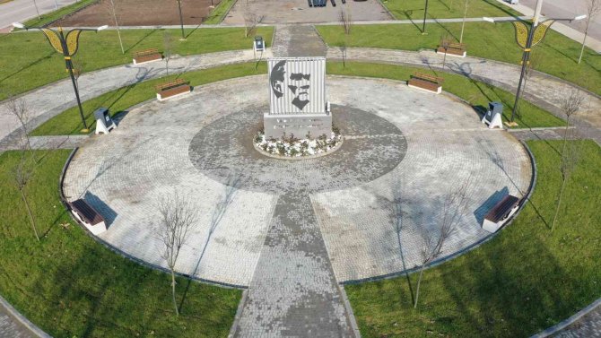 Başiskele Atatürk Meydanı’nda Çalışmalar Tamamlandı