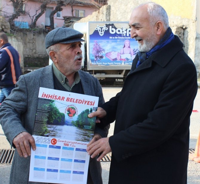 Başkan Kepez’den Esnafa Yeni Yıl Takvimi Hediyesi