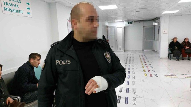 Polis Memuru Kendini Bıçaklayan Şahsı Vurdu