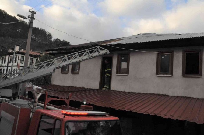Mudurnu’da Korkutan Baca Yangını