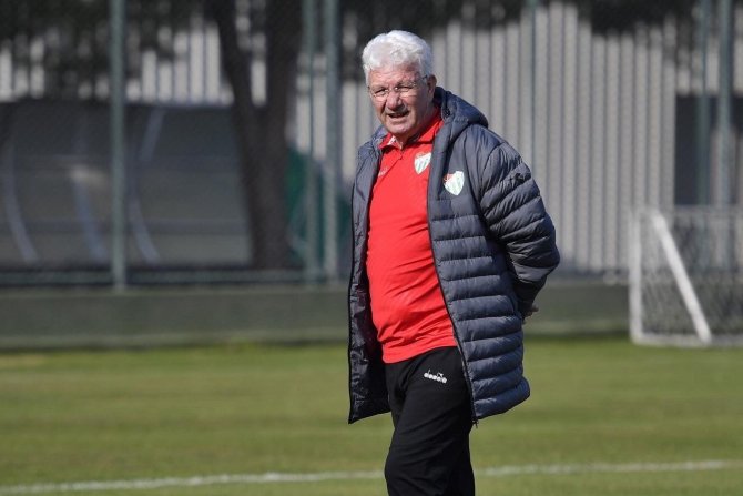 İ̇smail Ertekin: “Özer Hurmacı Yöneticilerimizle Görüşüyor”