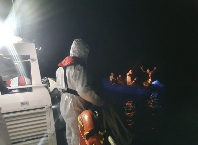 Yunan Unsurlarının Geri İttiği 61 Kaçak Göçmen Kurtarıldı