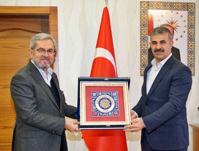 Rektör Çiftçi, Ankara Üniversitesi Heyetine Taş Mescit’i Gezdirdi