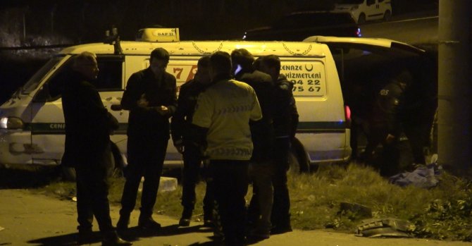 Tır İle İşçi Servisinin Karıştığı Kazada Can Pazarı Yaşandı: 1 Ölü, 15 Yaralı