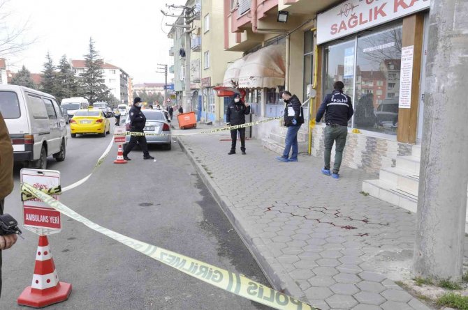 Babayı Öldürüp Oğlunu Yaralayan Sanığın Cezasına 11 Ay Eklendi